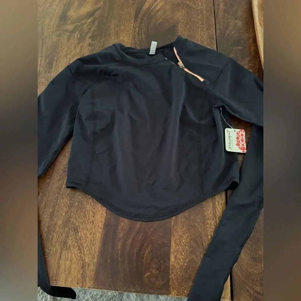 Free People Movement Make Way Rash Guard Black - Picture 4 of 4